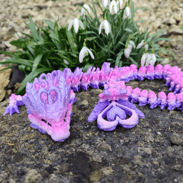 Light Heart Dragon – Articulated Fantasy Figurine & Unique Gift for Dragon Lovers, 3D Printed Light Heart Dragon 