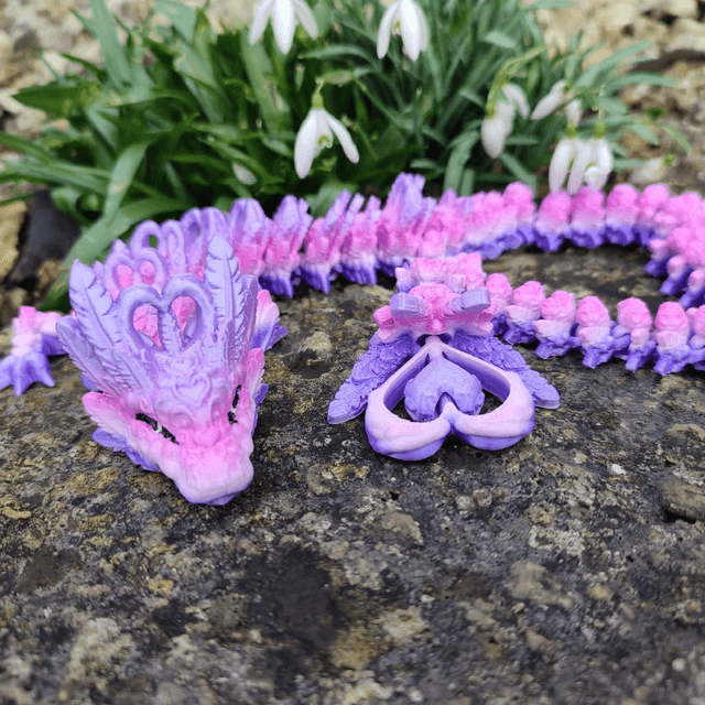 Light Heart Dragon – Articulated Fantasy Figurine & Unique Gift for Dragon Lovers, 3D Printed Light Heart Dragon 