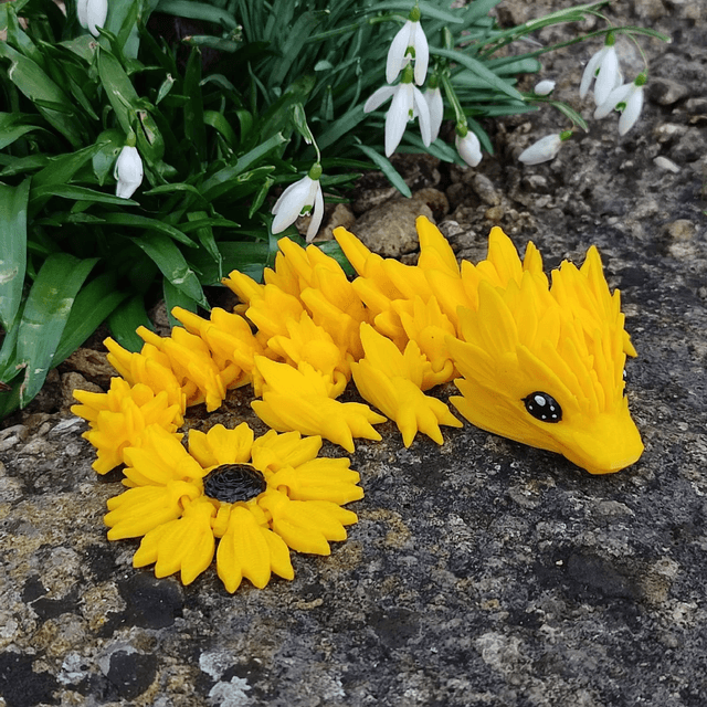 Baby Sunflower Dragon – Cute Articulated Fantasy Figurine & Unique Gift, 3D Printed Baby Sunflower Dragon 