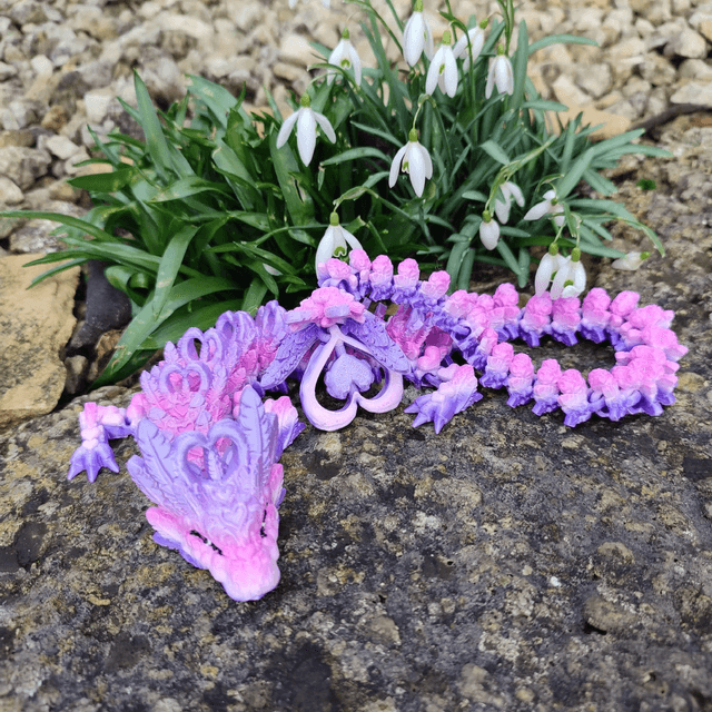 Light Heart Dragon – Articulated Fantasy Figurine & Unique Gift for Dragon Lovers, 3D Printed Light Heart Dragon 