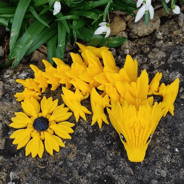Baby Sunflower Dragon – Cute Articulated Fantasy Figurine & Unique Gift, 3D Printed Baby Sunflower Dragon 