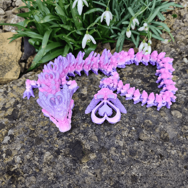 Light Heart Dragon – Articulated Fantasy Figurine & Unique Gift for Dragon Lovers, 3D Printed Light Heart Dragon 