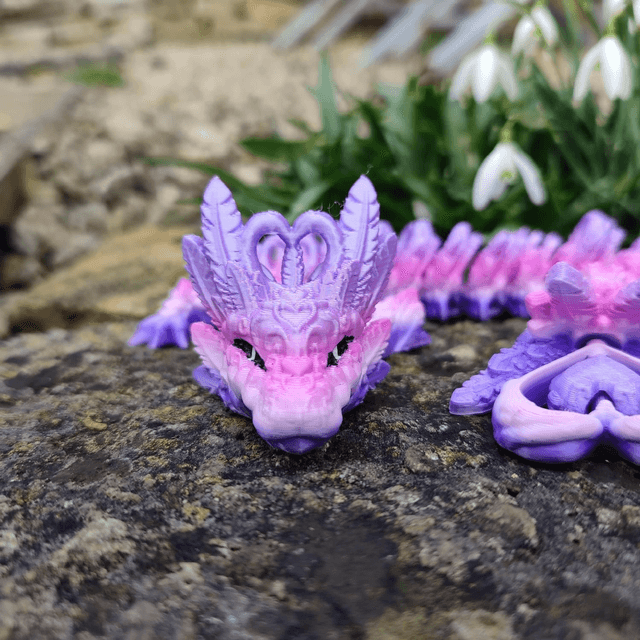 Light Heart Dragon – Articulated Fantasy Figurine & Unique Gift for Dragon Lovers, 3D Printed Light Heart Dragon 