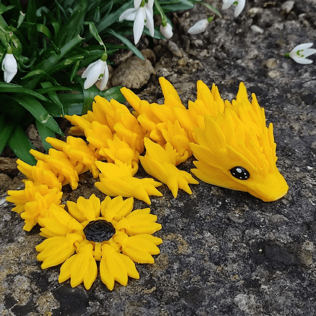 Baby Sunflower Dragon – Cute Articulated Fantasy Figurine & Unique Gift, 3D Printed Baby Sunflower Dragon 